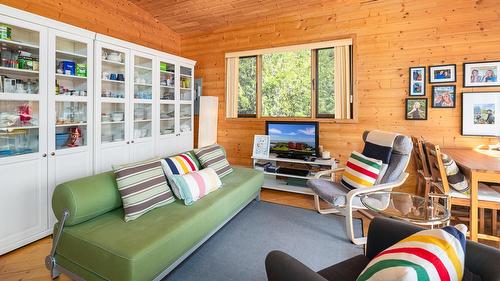 17246 Pilot Bay Road, Crawford Bay, BC - Indoor