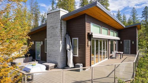 17246 Pilot Bay Road, Crawford Bay, BC - Outdoor With Exterior