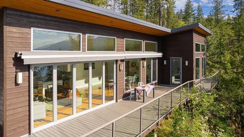 17246 Pilot Bay Road, Crawford Bay, BC - Outdoor With Exterior