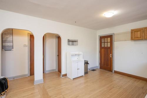 185 Empress St S, Thunder Bay, ON - Indoor