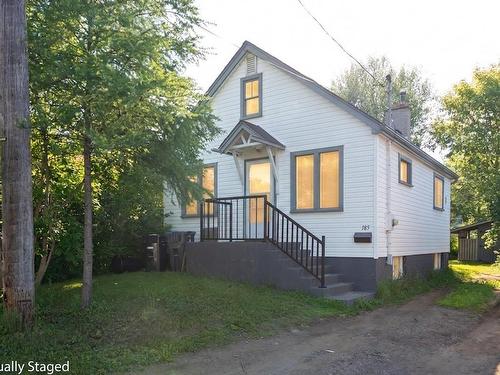 185 Empress St S  Thunder Bay, ON P7B 4N8