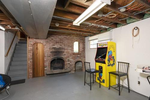 185 Empress St S, Thunder Bay, ON - Indoor Photo Showing Basement