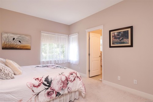 #16-1646 Balmoral Ave, Comox, BC - Indoor Photo Showing Bedroom