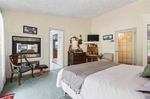 657 Sierra Pines Rd, Comox, BC 