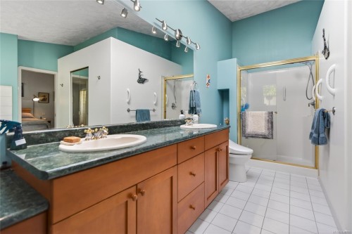 657 Sierra Pines Rd, Comox, BC 