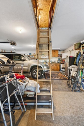 657 Sierra Pines Rd, Comox, BC 