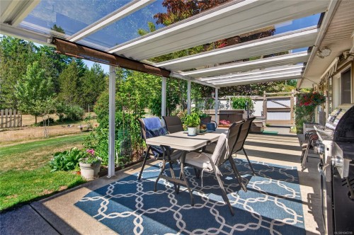657 Sierra Pines Rd, Comox, BC 