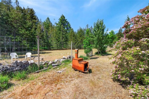 657 Sierra Pines Rd, Comox, BC 