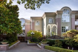 #203-2277 Oak Bay Ave Oak Bay, BC V8R 1G6