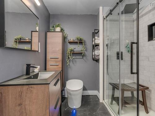 2 1187 Queen Street, Halifax Peninsula, NS - Indoor Photo Showing Bathroom