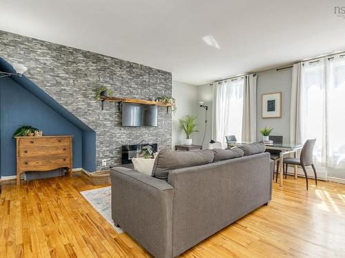 2 1187 Queen Street, Halifax Peninsula, NS - Indoor Photo Showing Living Room With Fireplace