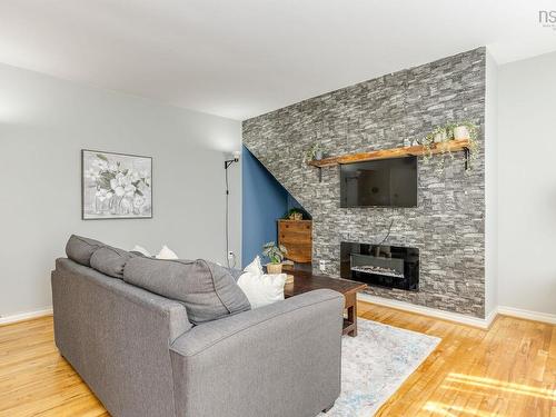 2 1187 Queen Street, Halifax Peninsula, NS - Indoor Photo Showing Living Room With Fireplace