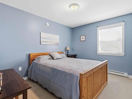 190 Southampton Drive, Cole Harbour, NS - Indoor Photo Showing Bedroom