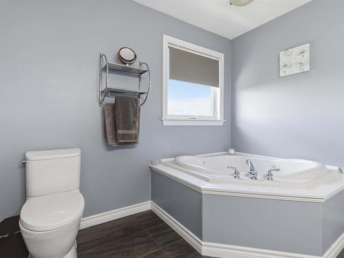 190 Southampton Drive, Cole Harbour, NS - Indoor Photo Showing Bathroom