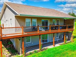 65 Riverview Dr  New London, PE C0B 1M0