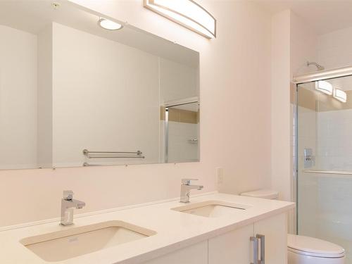 302 1990 Vernon Street, Halifax Peninsula, NS - Indoor Photo Showing Bathroom