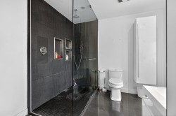 Master Bathroom - 