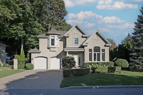323 Rue James-Shaw  Beaconsfield, QC H9W 6G5