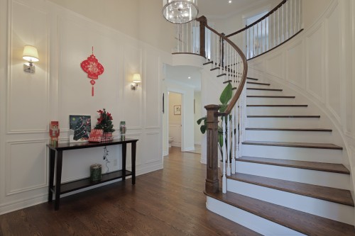 Escalier - 323 Rue James-Shaw, Beaconsfield, QC - Indoor Photo Showing Other Room