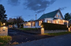 3 Rue Girard  Saint-André-D'Argenteuil, QC J0V 1X0