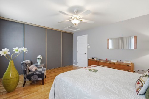 Chambre à coucher principale - 33 Av. Portway, Pointe-Claire, QC - Indoor Photo Showing Bedroom