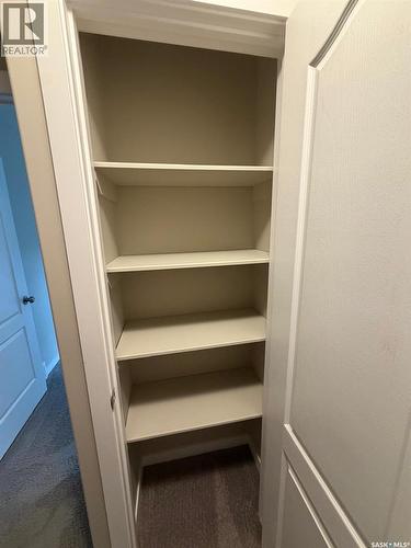 604 3440 Avonhurst Drive, Regina, SK - Indoor With Storage