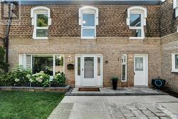 14 - 1310 GULLEDEN DRIVE  Mississauga, ON L4X 1Y9