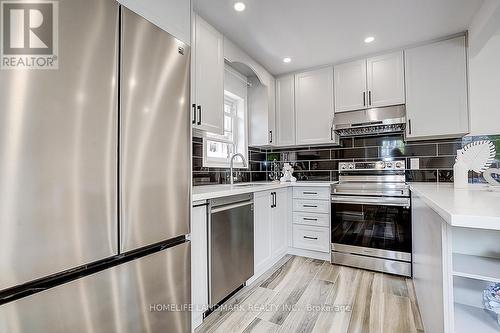 609 Mortimer Avenue, Toronto, ON - Indoor Photo Showing Kitchen With Upgraded Kitchen