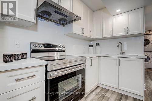 609 Mortimer Avenue, Toronto, ON - Indoor Photo Showing Kitchen