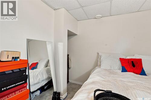 421 Y Avenue S, Saskatoon, SK - Indoor Photo Showing Bedroom
