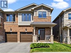 55 PELICAN Lane  Hamilton, ON L8K 0A4