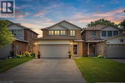 57 GRINDSTONE Way  Dundas, ON L9H 7B5