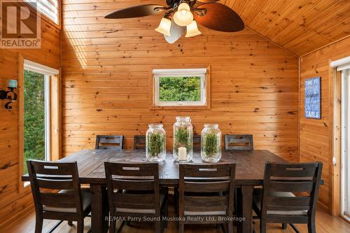 587 Centre Road, Mckellar, ON - Indoor Photo Showing Dining Room