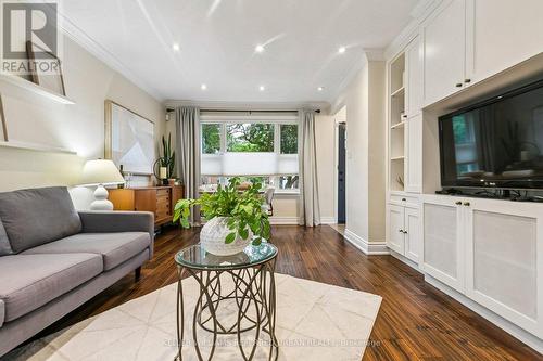 36 Vernadale Crescent, Toronto, ON - Indoor Photo Showing Living Room