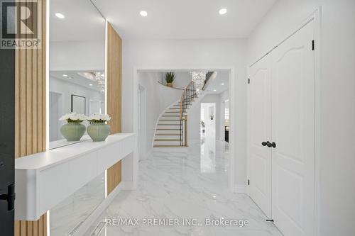 95 Hudson Drive, Vaughan, ON - Indoor Photo Showing Other Room