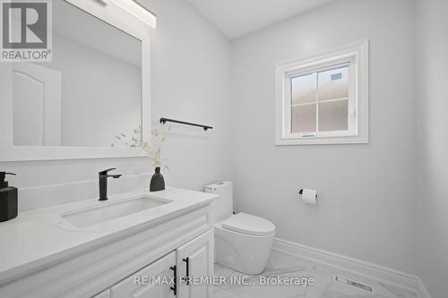 95 Hudson Drive, Vaughan, ON - Indoor Photo Showing Bathroom