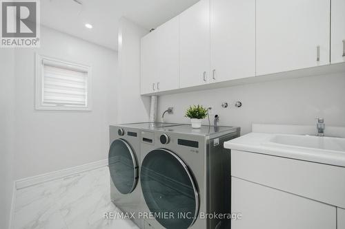 95 Hudson Drive, Vaughan, ON - Indoor Photo Showing Laundry Room