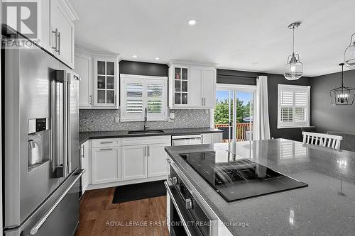 14 Hunter Court, Springwater, ON - Indoor Photo Showing Kitchen With Stainless Steel Kitchen With Upgraded Kitchen
