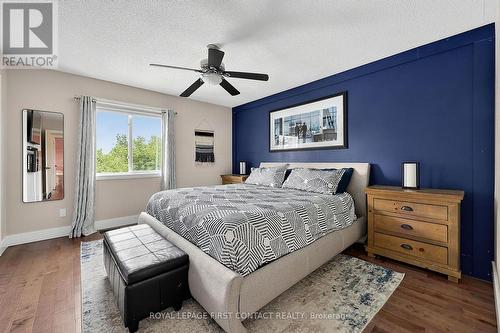 14 Hunter Court, Springwater, ON - Indoor Photo Showing Bedroom