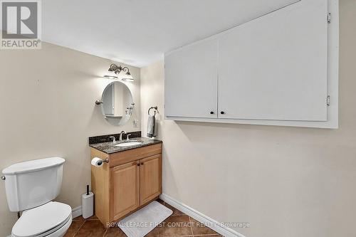 14 Hunter Court, Springwater, ON - Indoor Photo Showing Bathroom