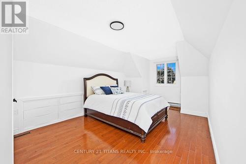 1692 Baymill Court, Mississauga, ON - Indoor Photo Showing Bedroom