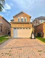 215 KINGKNOLL DRIVE Brampton, ON L6Y 4X4