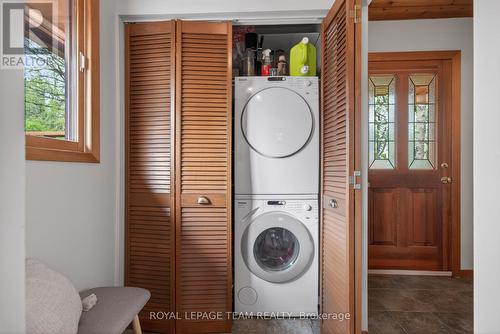 6721 Rideau Street S, Ottawa, ON - Indoor Photo Showing Laundry Room
