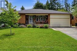 127 CARSON DRIVE  Kitchener, ON N2B 2Z4