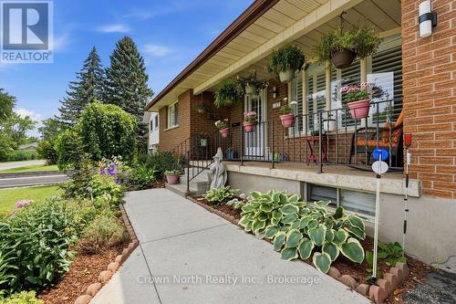 127 Carson Drive, Kitchener, ON 