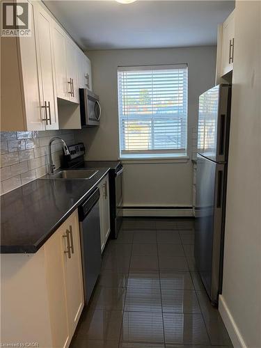 2 GRANT Boulevard Unit# 3 , Dundas, Ontario L9H 4N9 2