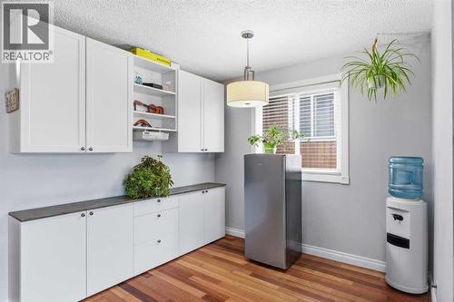 4227 49 Street Ne, Calgary, AB - Indoor