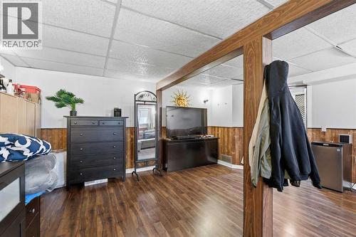 4227 49 Street Ne, Calgary, AB - Indoor Photo Showing Other Room