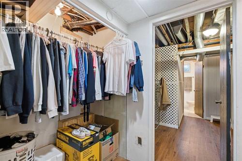 4227 49 Street Ne, Calgary, AB - Indoor With Storage