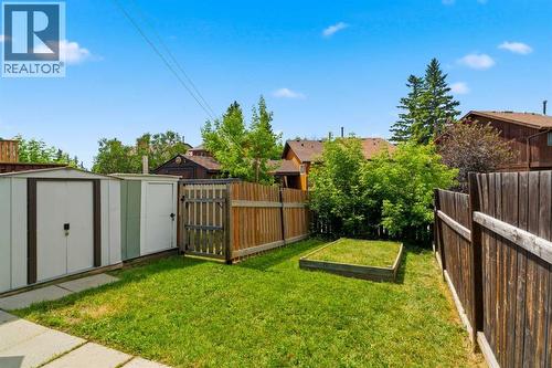 4227 49 Street Ne, Calgary, AB - Outdoor